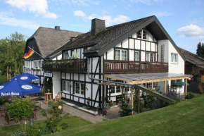 Гостиница Hennetaler Hof  Ерфлинхаузен